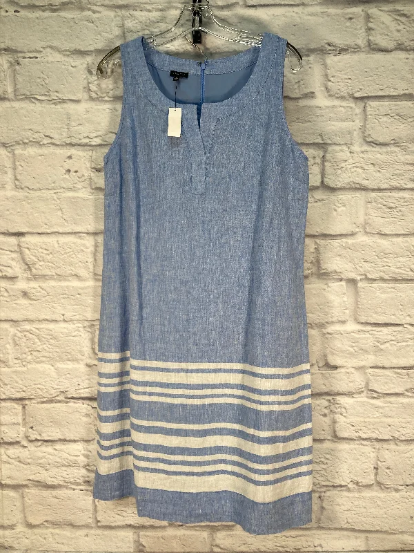 Dress Casual Short By Talbots In Blue & White, Size: S