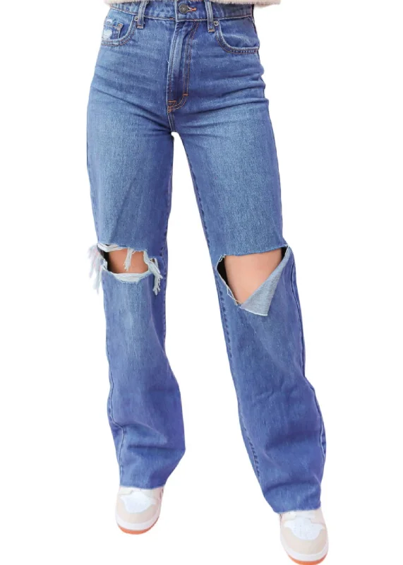 Women's Knee Cut Dad Jeans In Medium Wash