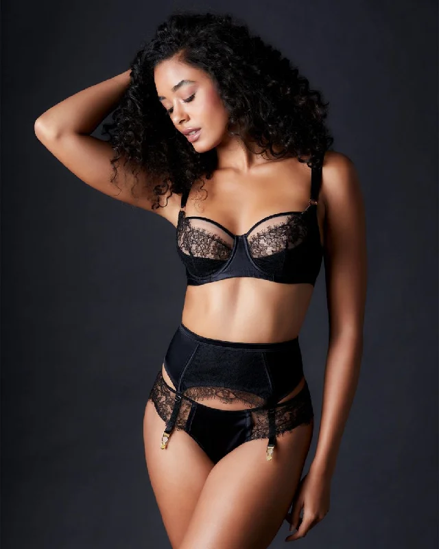 Dusk Leavers Lace Suspender Belt